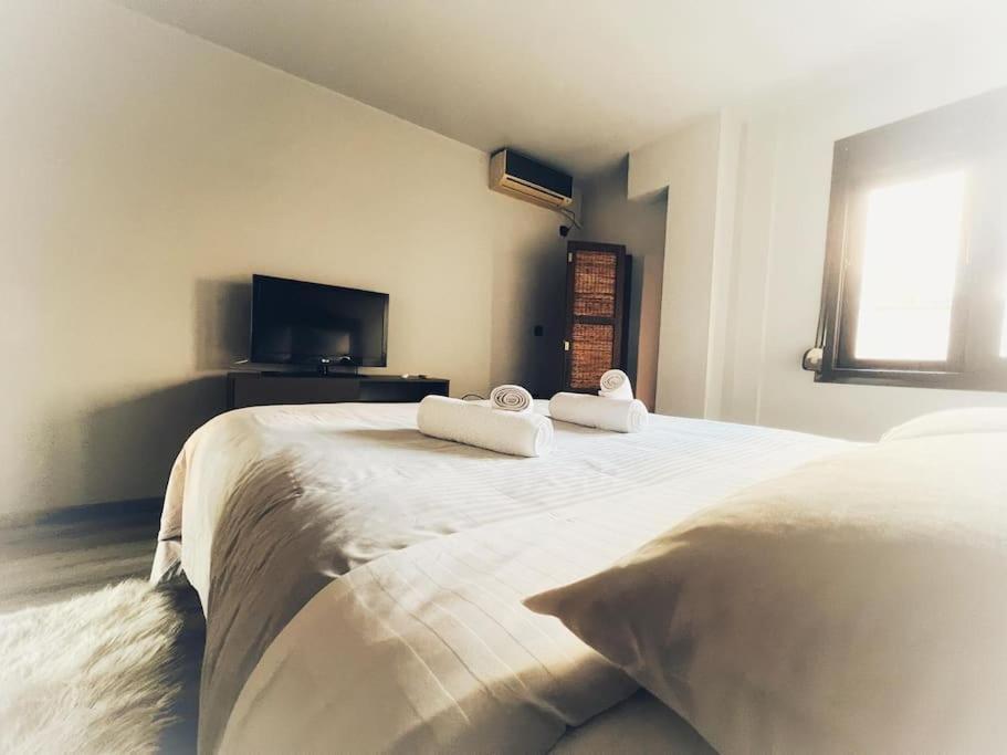The Beehive Apartment Mytilene Ngoại thất bức ảnh