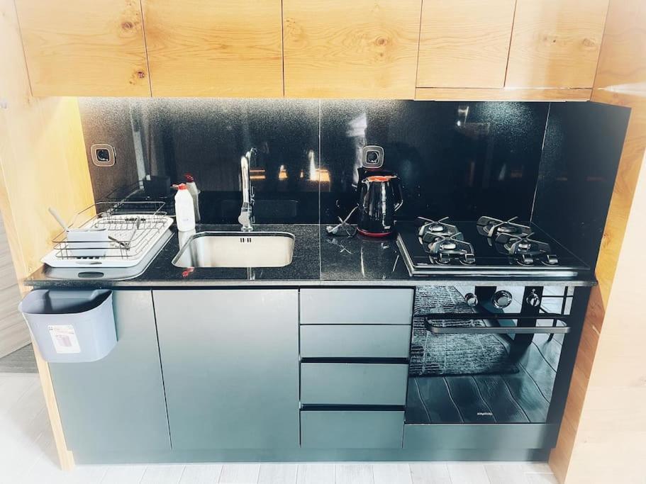 The Beehive Apartment Mytilene Ngoại thất bức ảnh